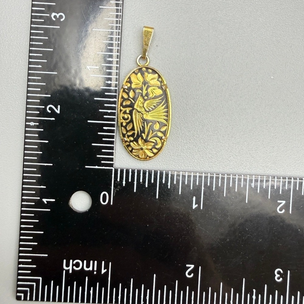 Vintage Gold Tone Damascene Bird Pendant 1.5" Floral Oval Dainty - Picture 5 of 6